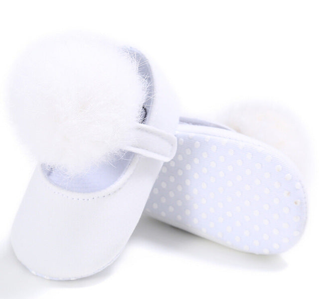 Cute Hair Ball Shoes Newborn Baby Girls 0-18M Baby Shoes Infant Toddler Solid Soft Crib Shoes
