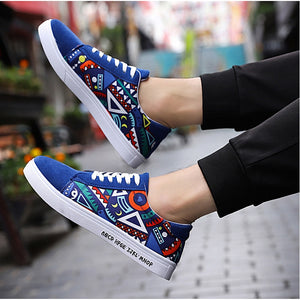 Men's Vulcanize Shoes Lace-up Fashion printed canvas shoes Spring Autumn Flat Black Red Blue Casual Shoes Male Sneakers 2019