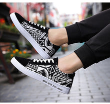 Load image into Gallery viewer, Men&#39;s Vulcanize Shoes Lace-up Fashion printed canvas shoes Spring Autumn Flat Black Red Blue Casual Shoes Male Sneakers 2019